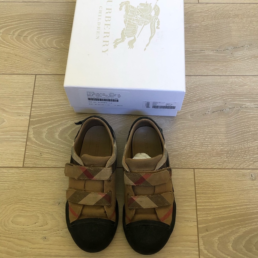Kids shoes